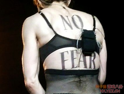 ����Ȧƫ���߹�¶�׵�����Ů