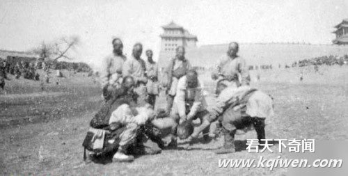 旧照盘点洋人在中国的禽兽暴行曾割数十名宫女乳房熬粥吃(组图)